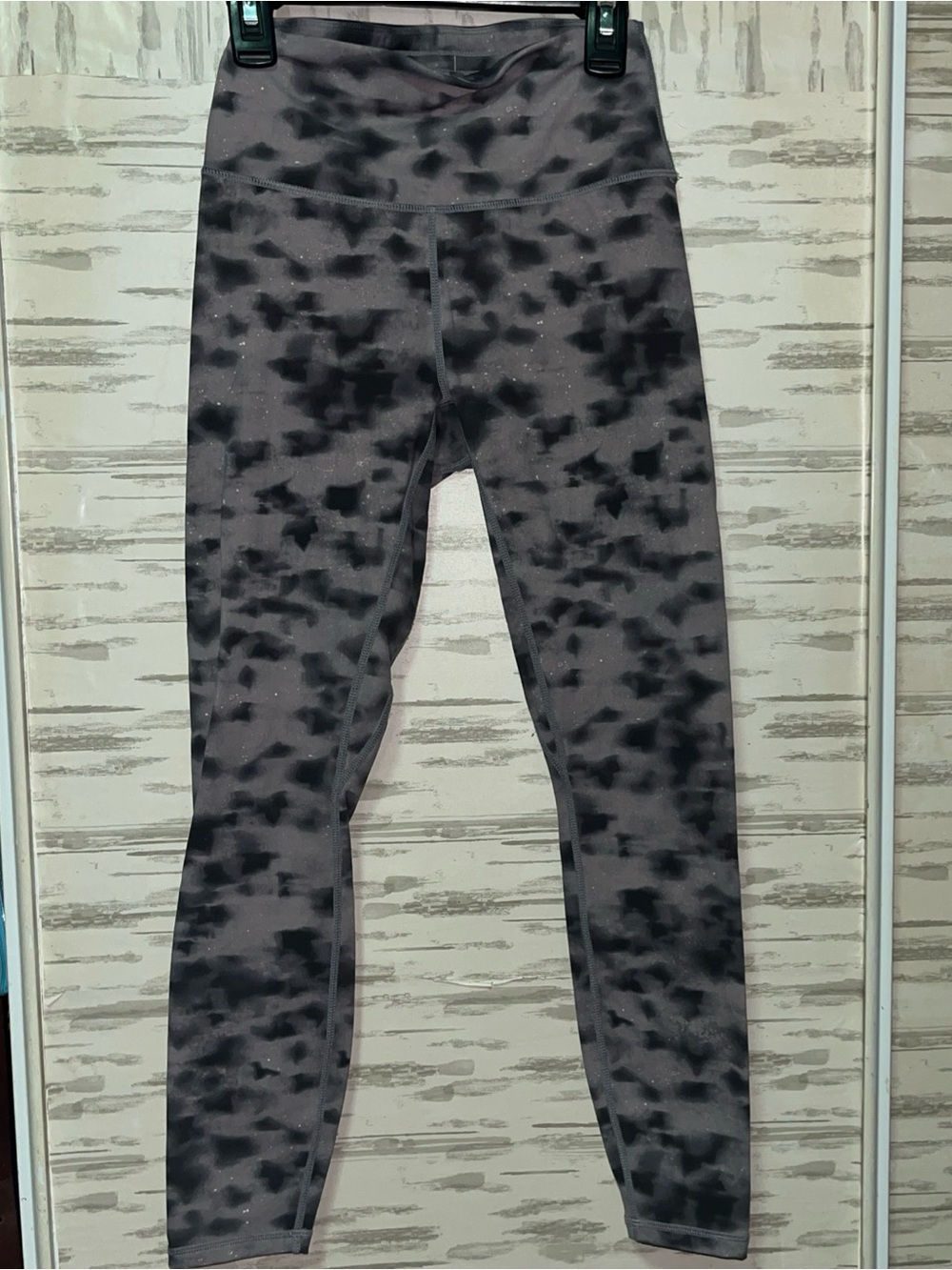 Varley Let's Go Leggings Womens Greenwood Concrete Leaf Grey Tie Dye Size XS